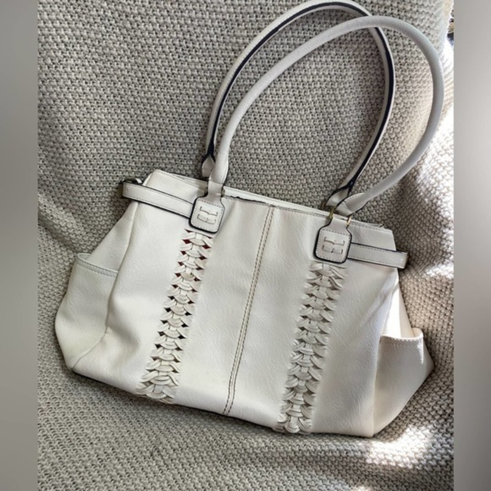 Chinese‎ Laundry Purse